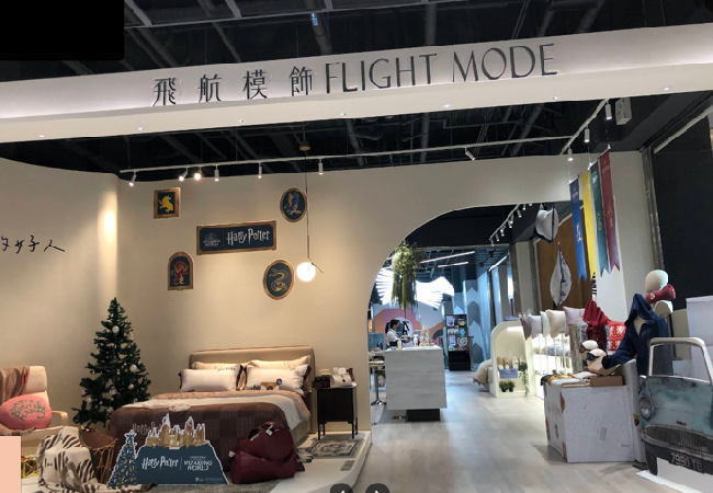 飛航模飾新店威秀店