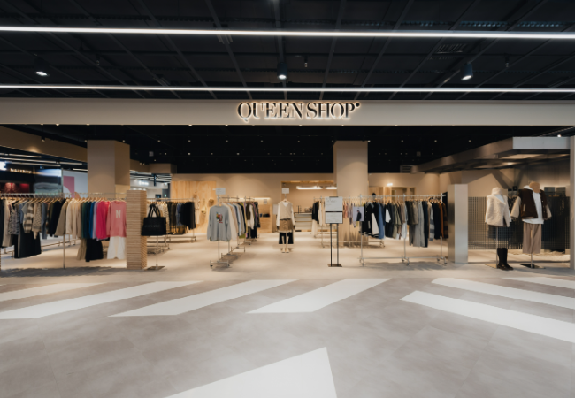Queen shop新店威秀店