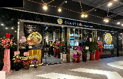 金炭火新店威秀店