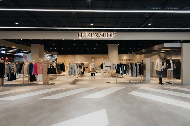 Queen shop新店威秀店