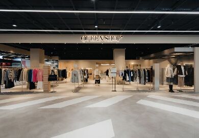 Queen shop新店威秀店
